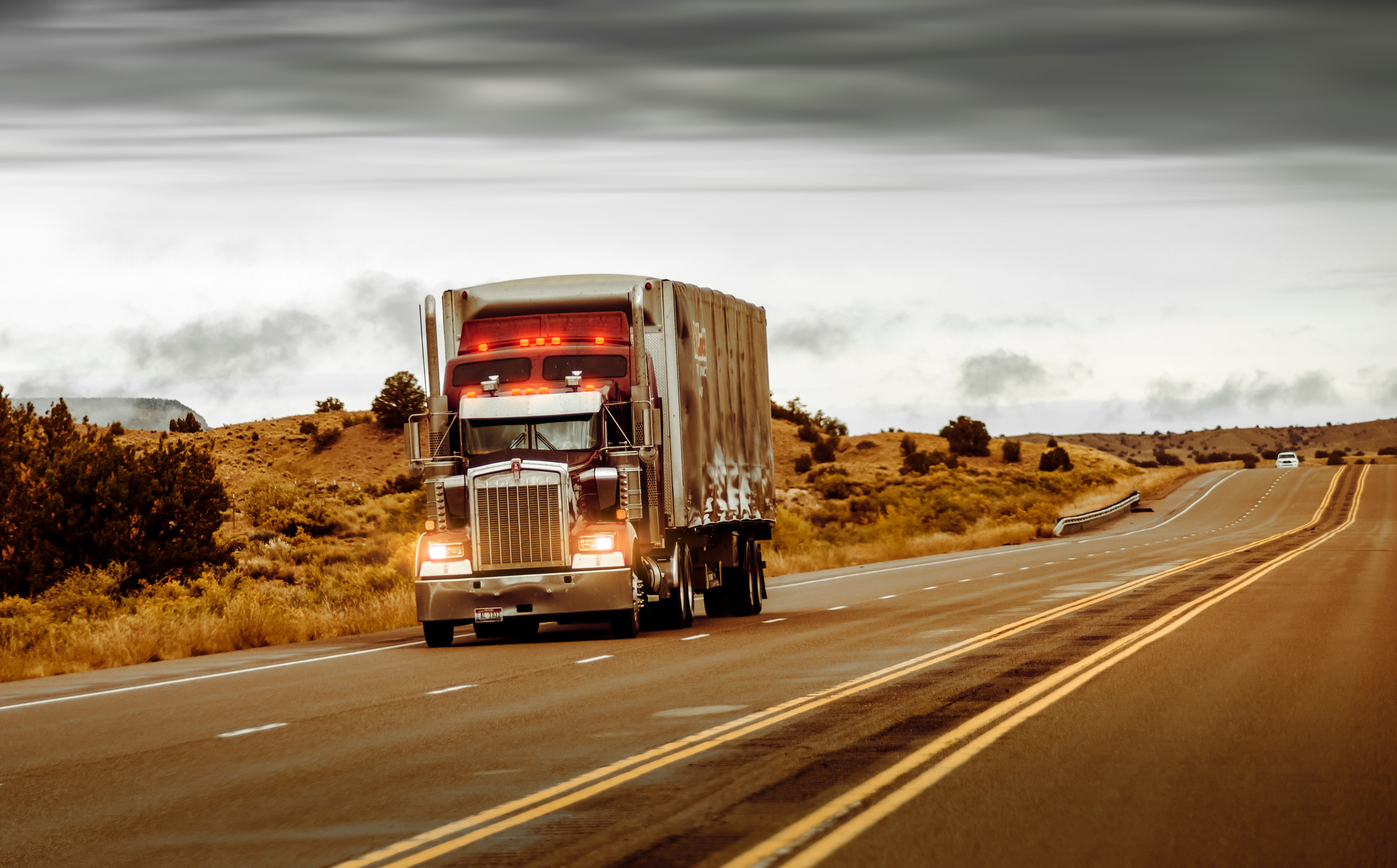 K & L Trucking fleet operations